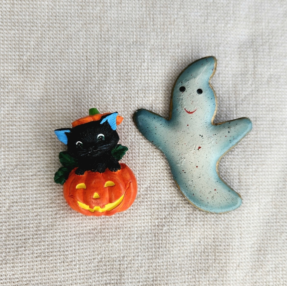 Cute Vintage Halloween Pins Cat in Jack-o-lantern and Ghost